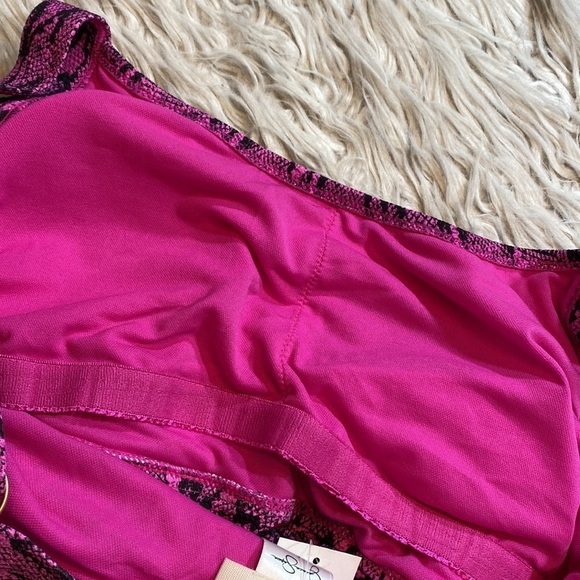 NWT Jessica Simpson Snakeskin Asymmetric Tied One Piece Swimsuit in Fuchsia L - Picture 11 of 12